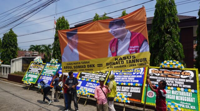 Kasus Dugaan Mafia Tanah Divonis Bebas, Ribuan Aliansi Masyarakat Jateng Gelar Demo di Pengadilan Negeri Batang