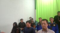 Puluhan Warga di Dampangi LSM RobinHood 23 Geruduk Kantor BRI Batang, Kepala Cabang Janji Selesaikan Masalah dalam 2 Minggu