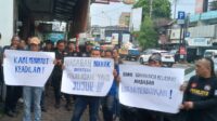Puluhan Ormas Probojoyo dan LSM Robin Hood 23 Mendatangi Bank BSI, Klarifikasi Terkait Proses Lelang