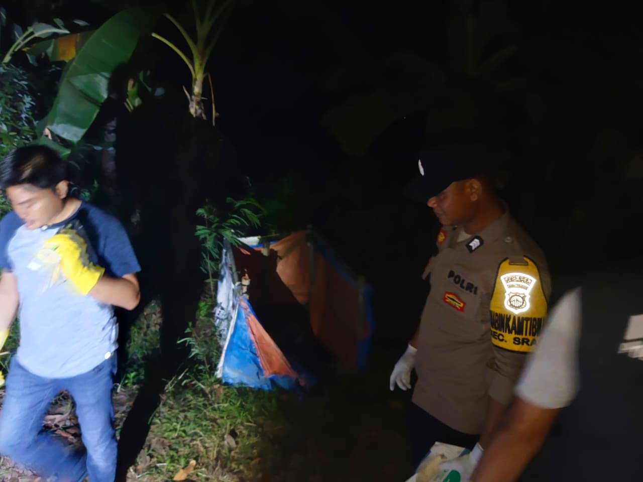 Gempar! Pria 27 Tahun Ditemukan Tewas di Jamban Umum Desa Mrican